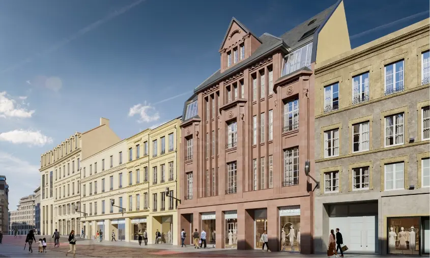 Façade en grès des Vosges de l'ancien Printemps, rue Serpenoise à Metz